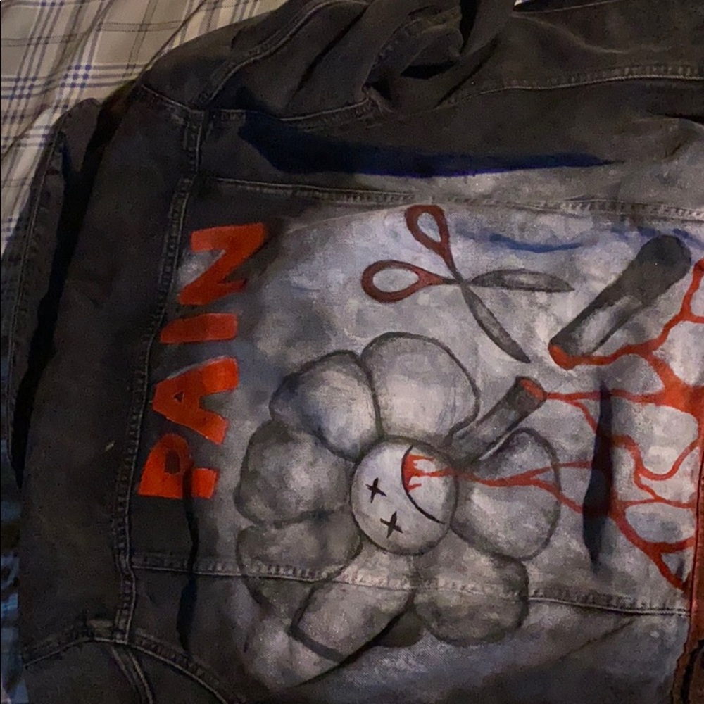 Custom packing jean jacket - Picture 3 of 3